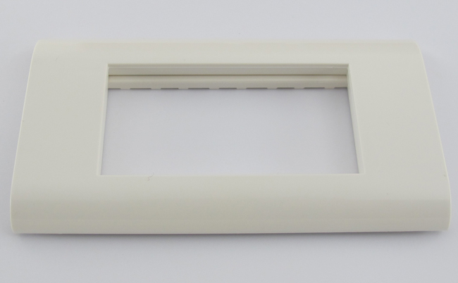 DCN L3 svič S5750E-28X-SI 24 x Gigabit (24xUTP) + 4 x 10GBase-X (SFP+), 512MB RAM/160MB Flash, QinQ, MVR, RIP v2/RIPng/OSPF v3/BGP4+, ACL, VRRP/MRPP, OAM EFM/CFM, VCT, DDM, Virtual Switch Framework, EEE 802.3az Fanless