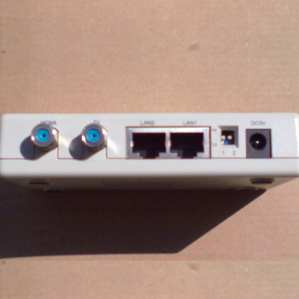 SendTek CET-332 HomeCNA3.1 Coax Ethernet Bridge / Modem 128Mb/s preko coax kabla - domet par km, Priority 802.1p, VLAN 802.1q, portovi: 2 x RJ-45 10/100Mb/s, 2 x HCNA F coax