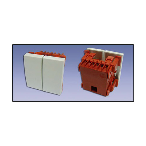 Uložak 45 x 45mm (2M) sa 2 slota za keystone module, sa zastorima i širokom labelom za označavanje, ravan, dublji (FPK2-2M-03)