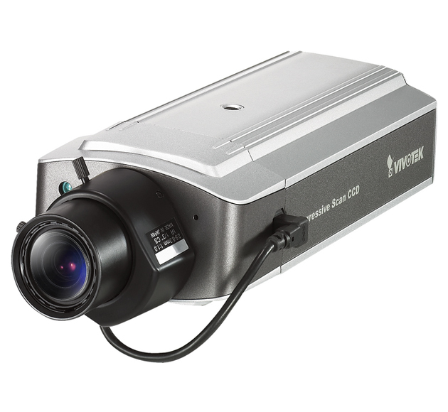 Vivotek IP7153 box dan-noć IP kamera, VGA 0.3 Mega Pixel @30fps, 0.2 Lux SONY Progressive Scan CCD, 2.9-8.2mm Vari-focal, Auto-iris, MPEG4+MJPEG Streams, lokalno snimanje, dvosmerni audio, mikrofon, DI+DO, PoE